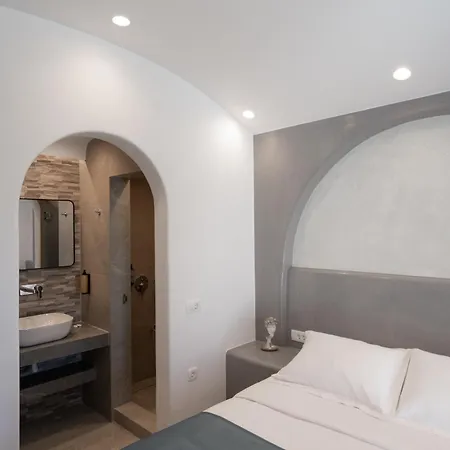 Griseo 4* Karterados (Santorini)