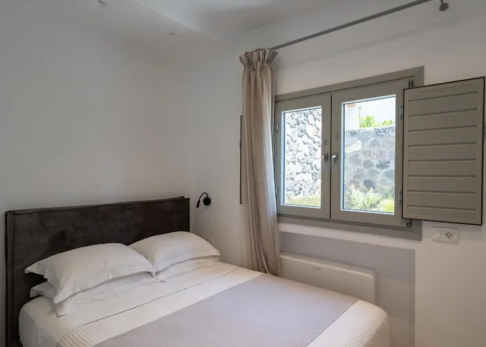 Griseo 4* Karterados (Santorini)