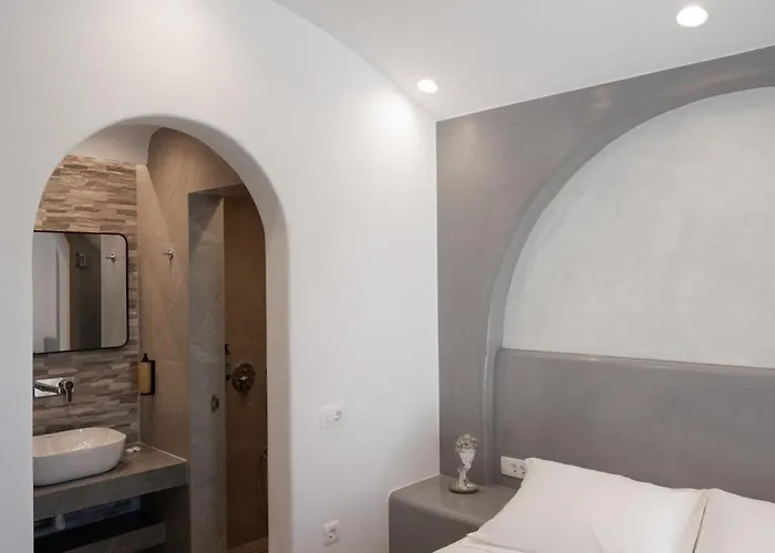 Griseo 4* Karterados (Santorini)