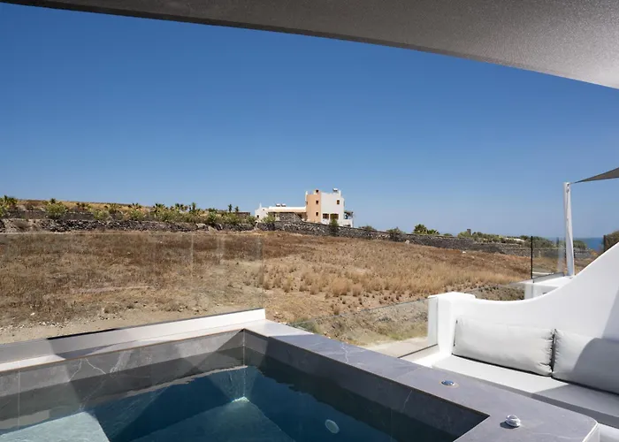 Griseo 4* Karterados (Santorini)